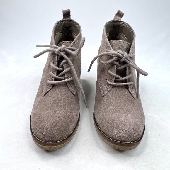Sonoma Goods For Life Nadine Taupe Suede Wedge Booties 7 - Picture 4 of 10
